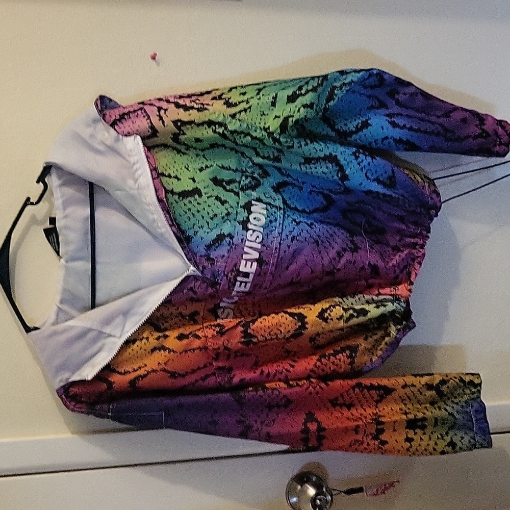 Women's windbreaker
